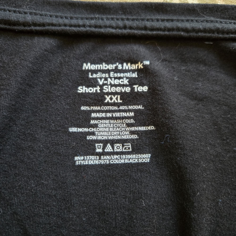 3/$25 Members Mark Essential V Neck Tee Shirt Soft XXL Basic Black Modal Pima - Picture 6 of 7